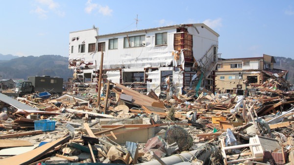 印尼班达海海域发生7.5级地震 地震后会有哪些常见的传染病？